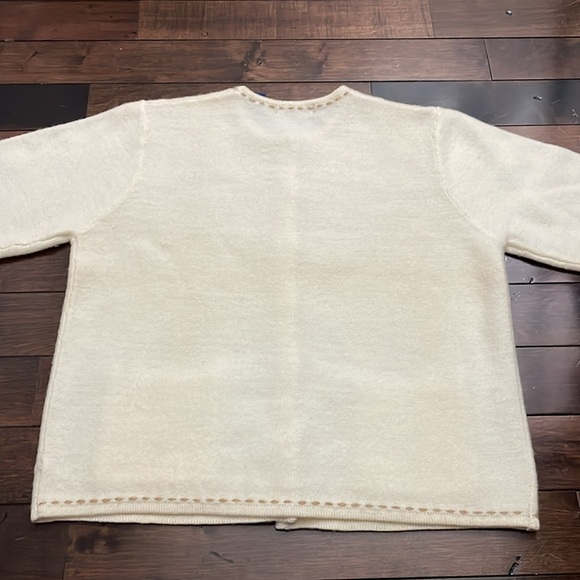 Karen Scott 100% wool cardigan sweater Cream Gold tone buttons Size M Classy - Picture 10 of 11